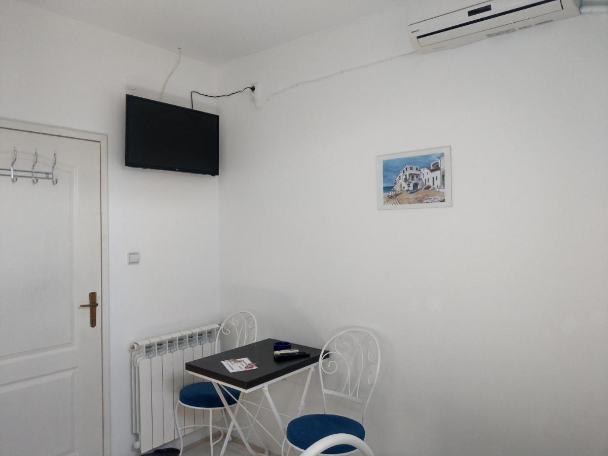 Apartment Harmonija アパティン エクステリア 写真