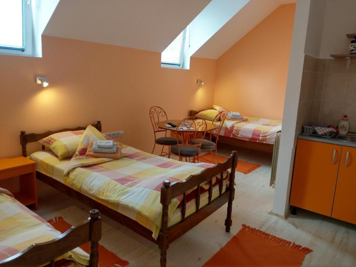 Apartment Harmonija アパティン エクステリア 写真