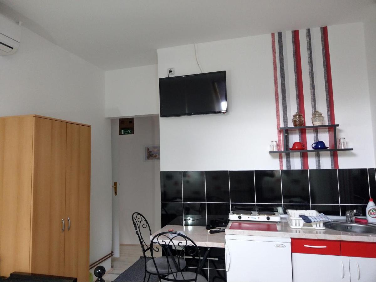 Apartment Harmonija アパティン エクステリア 写真